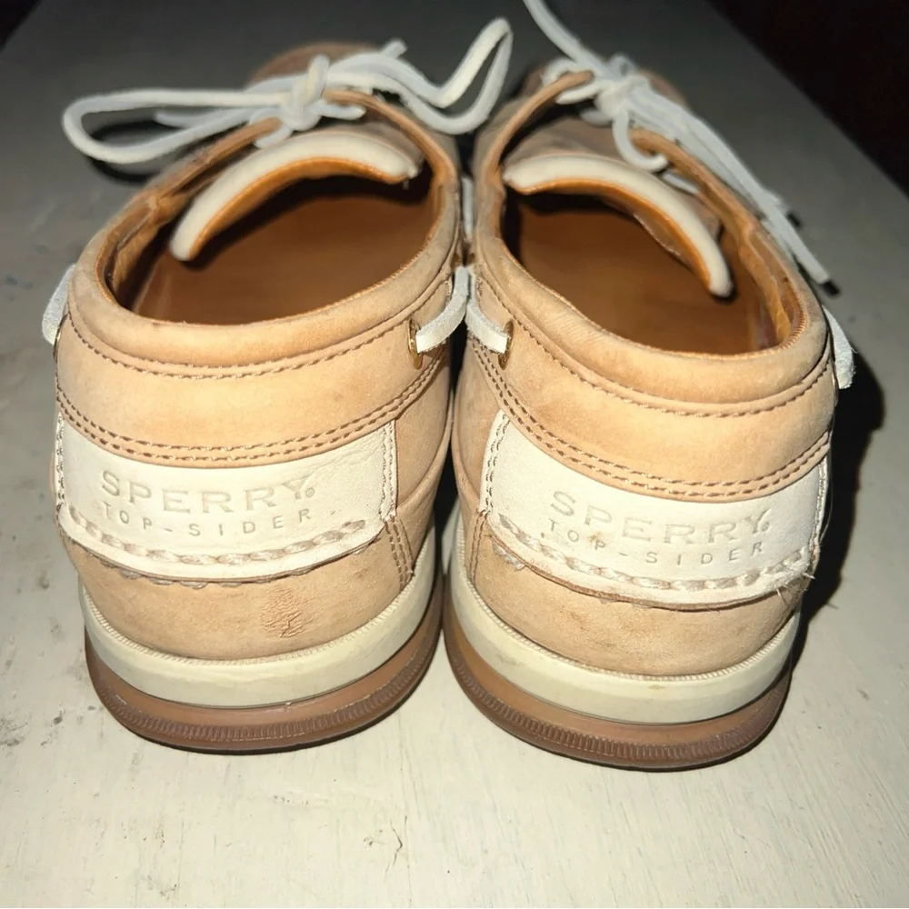 Sperry Gold Cup step into